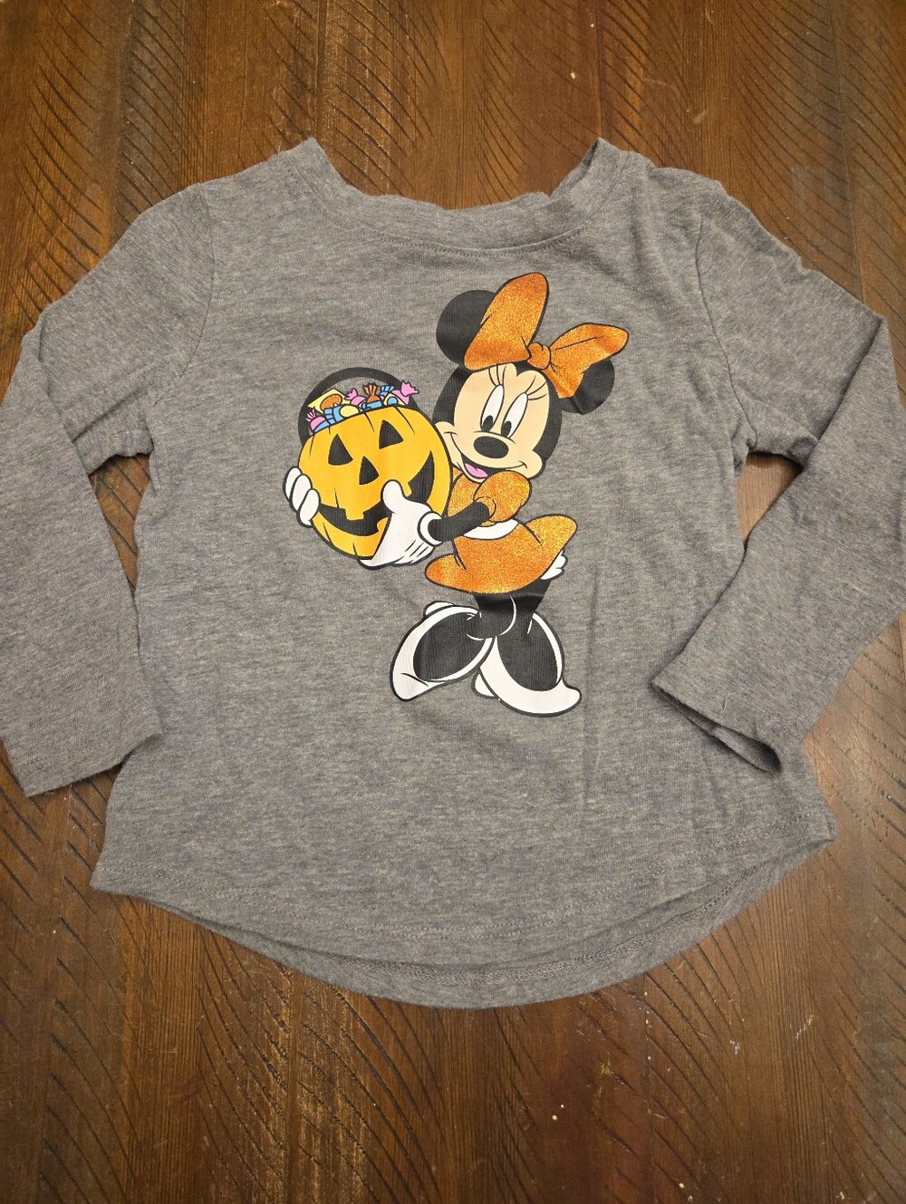 🎉5/$10 Disney Minnie Mouse Gray Long-Sleeve Halloween Top